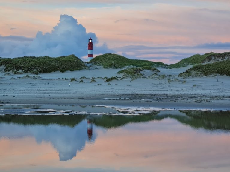 Amrum Leuchtturm Spiegelung