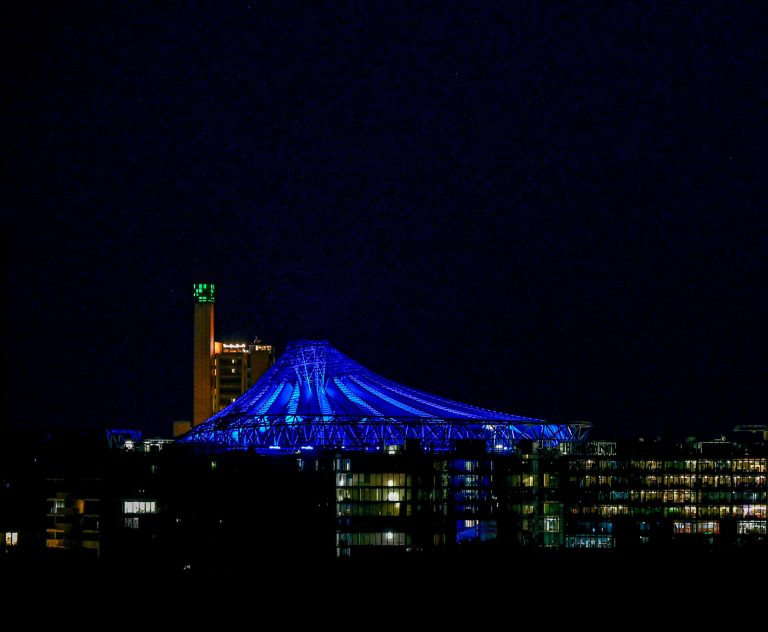 Berlin SonyCenter abends